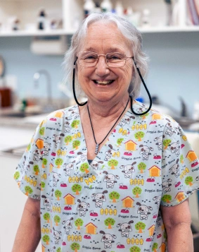 Dede Guba Veterinary Assistant